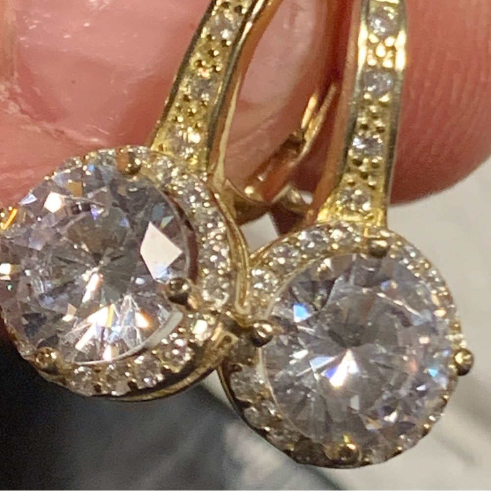 Gold and diamond drop earrings NEW